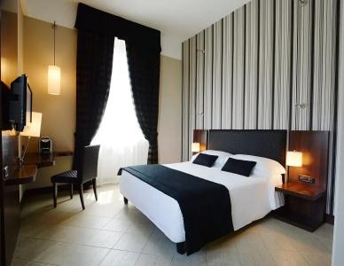 Th Roma - Carpegna Palace - 51