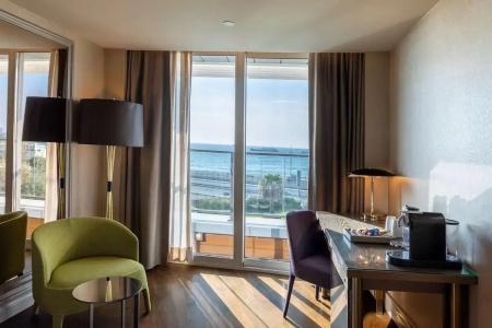 Radisson Blu Istanbul Ottomare - 64