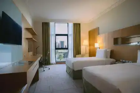 Holiday Inn Abu Dhabi, An Ihg - 2