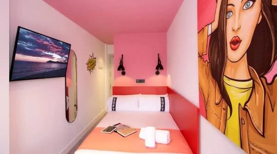 Casual Pop Art Benidorm - 35