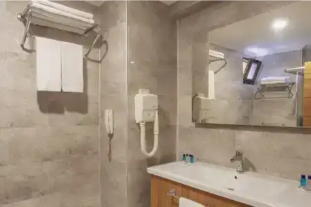 Utopia Resort & Residence - 30