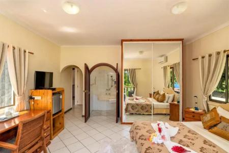 Carana Hilltop Villa - 34
