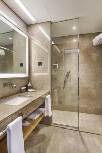 DoubleTree by Hilton Istanbul-Avcilar - 36
