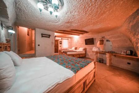 Zeus Cave Suites - 76