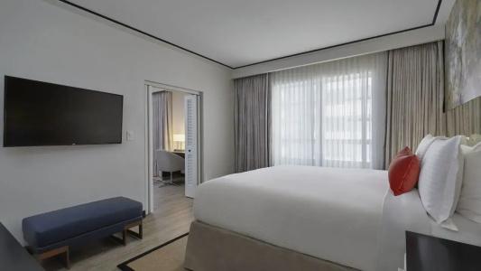 Loews Miami Beach - 57