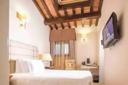 Golden Tower & Spa - 27