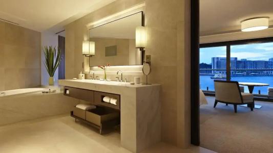Park Hyatt - 64