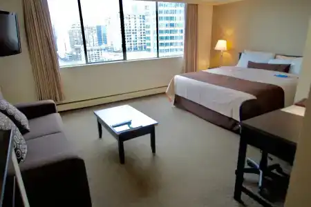 Century Plaza - 109