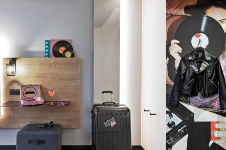 Moxy Bucharest Old Town - 19