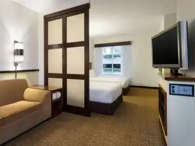 Hyatt Place - 51