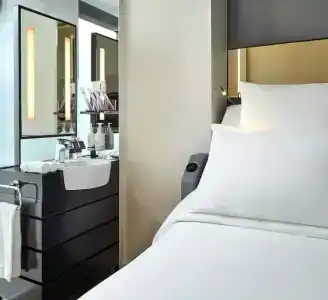 Yotel Singapore Orchard Road (Sg Clean, Staycation Approved) - 71