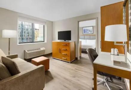DoubleTree by Hilton - Chelsea - 46