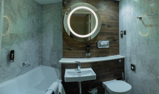 DoubleTree by Hilton London – Docklands Riverside - 21