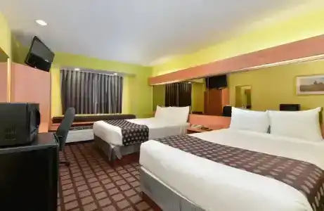 Microtel Inn & Suites by Wyndham Ft. Worth North/At Fossil - 22