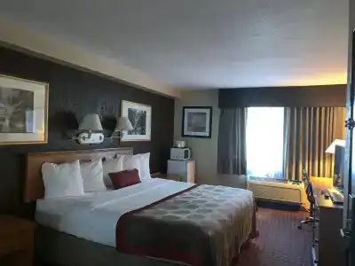 Ramada by Wyndham Portland - 23