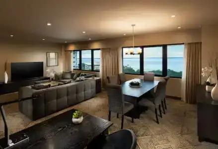 Hilton - 52