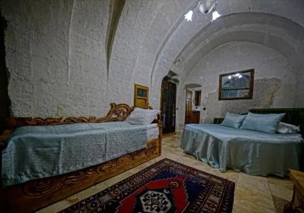Holiday Cave - 28
