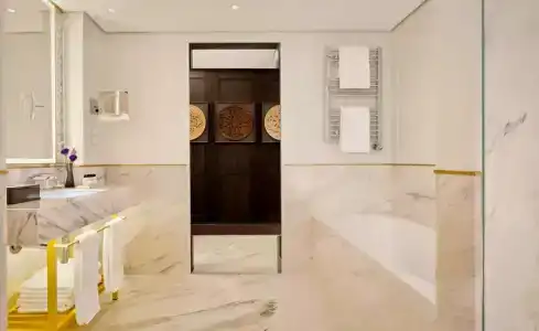 The Alexander, A Luxury Collection - 52