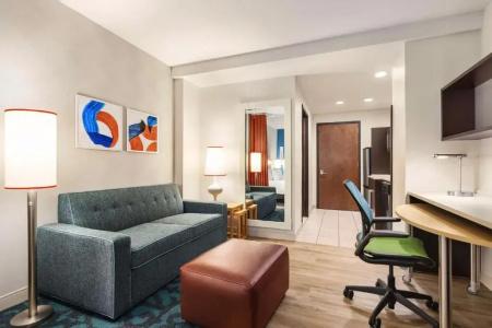 Home2 Suites Long Island City/Manhattan View - 70