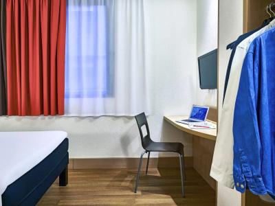 Ibis Barcelona Centro (Sagrada Familia) - 26