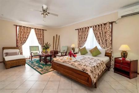 Carana Hilltop Villa - 44