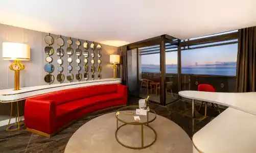 Nirvana Cosmopolitan - 48