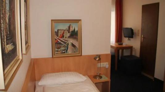 Römerhof Hanau by Trip Inn - 4
