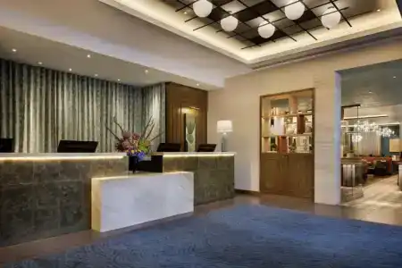 DoubleTree by Hilton London Victoria - 0