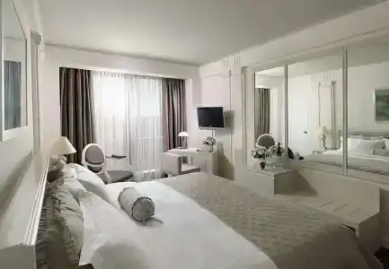 Njv Athens Plaza - 36
