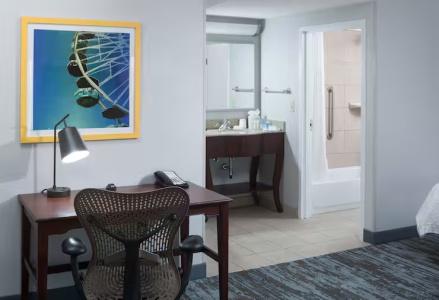 Hampton Inn & Suites-Bricktown - 47