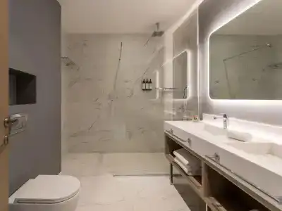 Blue Kotor Bay Premium Spa Resort - 75