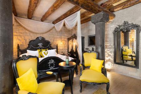 Elysion Cave Suites - 50