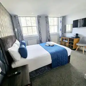 George - 10