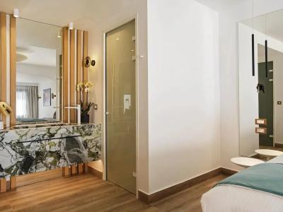 Cresanto Luxury Suites - 92