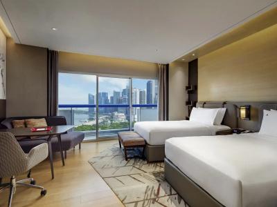 Swissotel The Stamford - 65