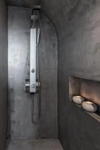 West East Suites - 51