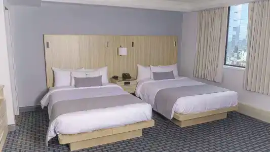 Century Plaza - 92