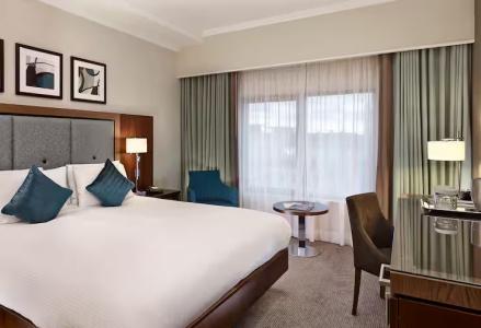 DoubleTree by Hilton London Victoria - 35