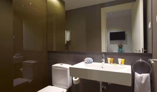 Duquesa Suites Barcelona - 62