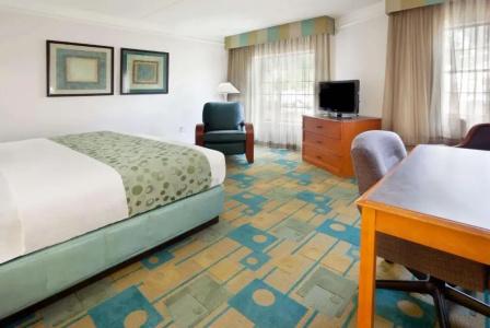 La Quinta Inn by Wyndham Austin Oltorf - 20