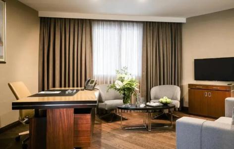 Occidental - 49