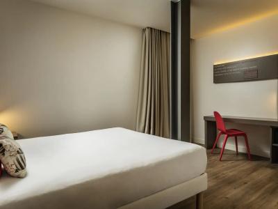 ibis Styles Barcelona Centre - 48