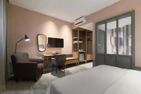 The Jesselton - 52