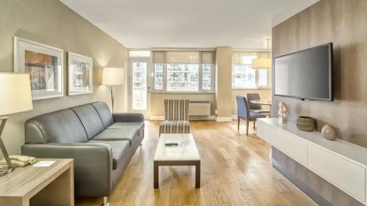 Town Inn Suites - 85