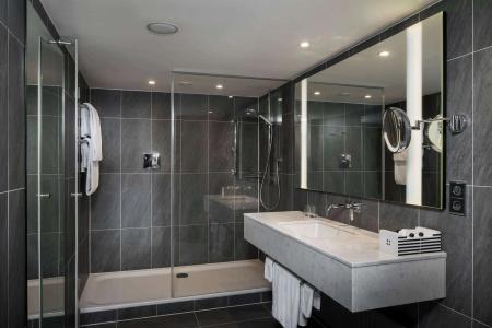 Hilton Vienna Plaza - 48