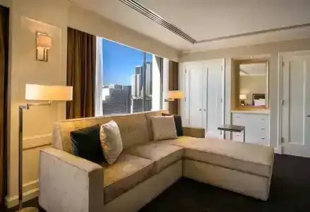 Doubletree by Hilton Los Angeles Downtown - 83