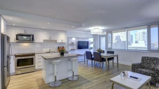 Town Inn Suites - 77