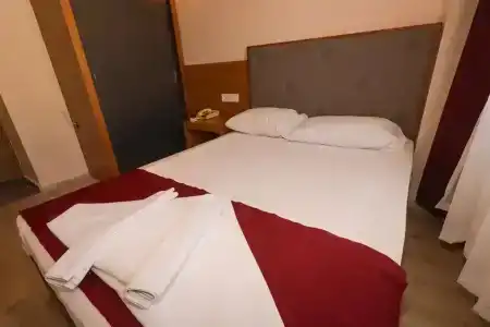 Throne Beach Resort & Spa - 61