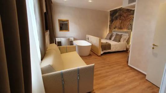 Amsterdam Suite & Spa - 41