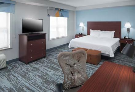 Hampton Inn & Suites-Bricktown - 41